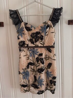 Lulu's Blush/Nude Lined Top with Black Brand Tag